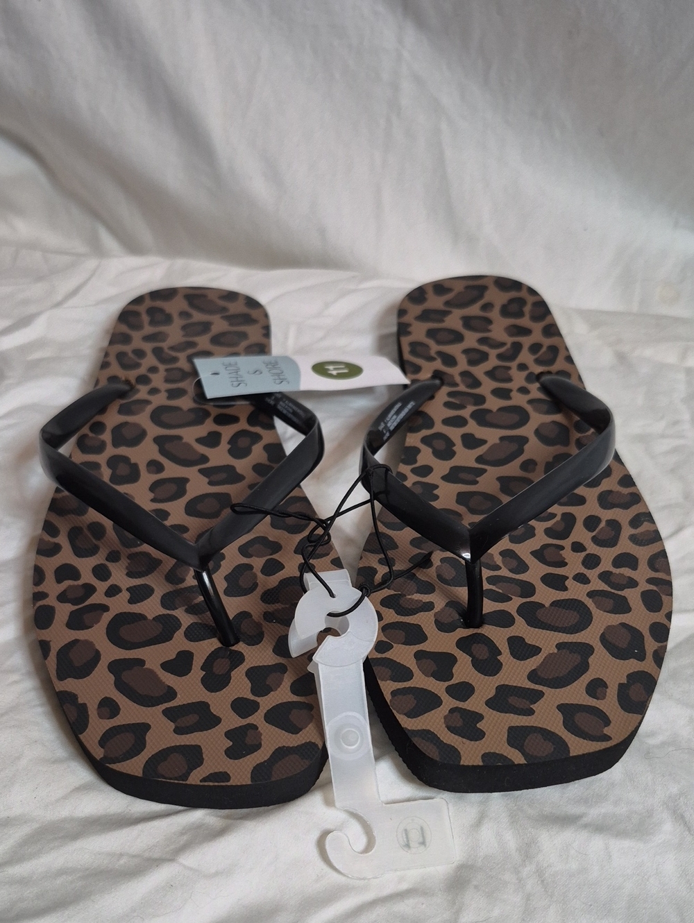 Shade & Shore Leopard Print Flip Flop Sandals with Black Straps